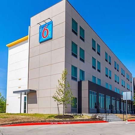 Studio 6 Austin Airport Екстериор снимка