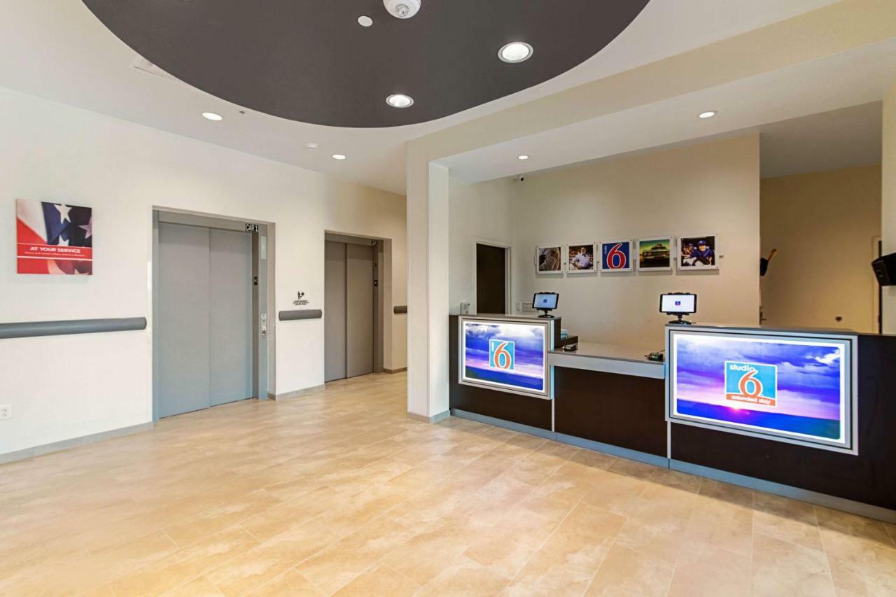 Studio 6 Austin Airport Екстериор снимка